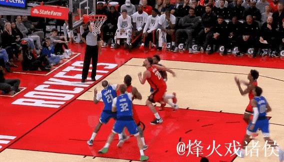 阿门全场13投5中,三分球失准仅得14分12板6助攻 阿门全场13投5中,三分球失准仅得14分12板6助攻